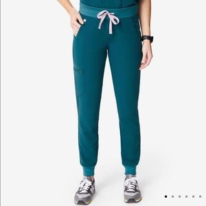 NWT Figs Zamora Joggers in Caribbean Blue